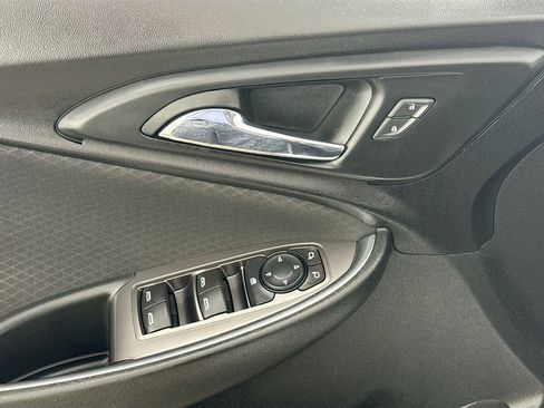 Used 2022 Chevrolet Malibu LT FWD image 20