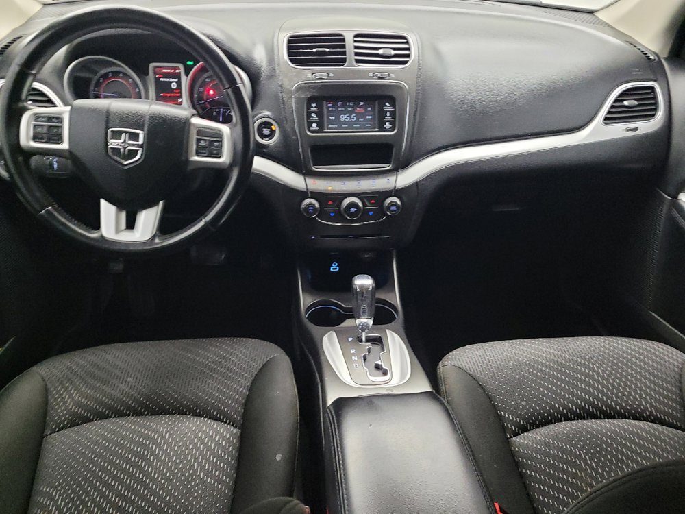 Used 2020 Dodge Journey SE w/ SE Popular Equipment Group FWD image 22