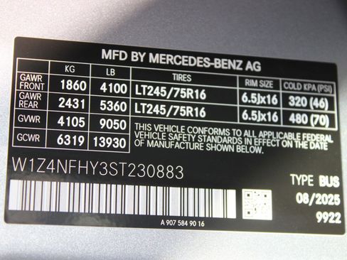 New 2025 Mercedes-Benz Sprinter 2500 image 17