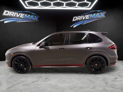 Used 2014 Porsche Cayenne GTS AWD/4WD image 8