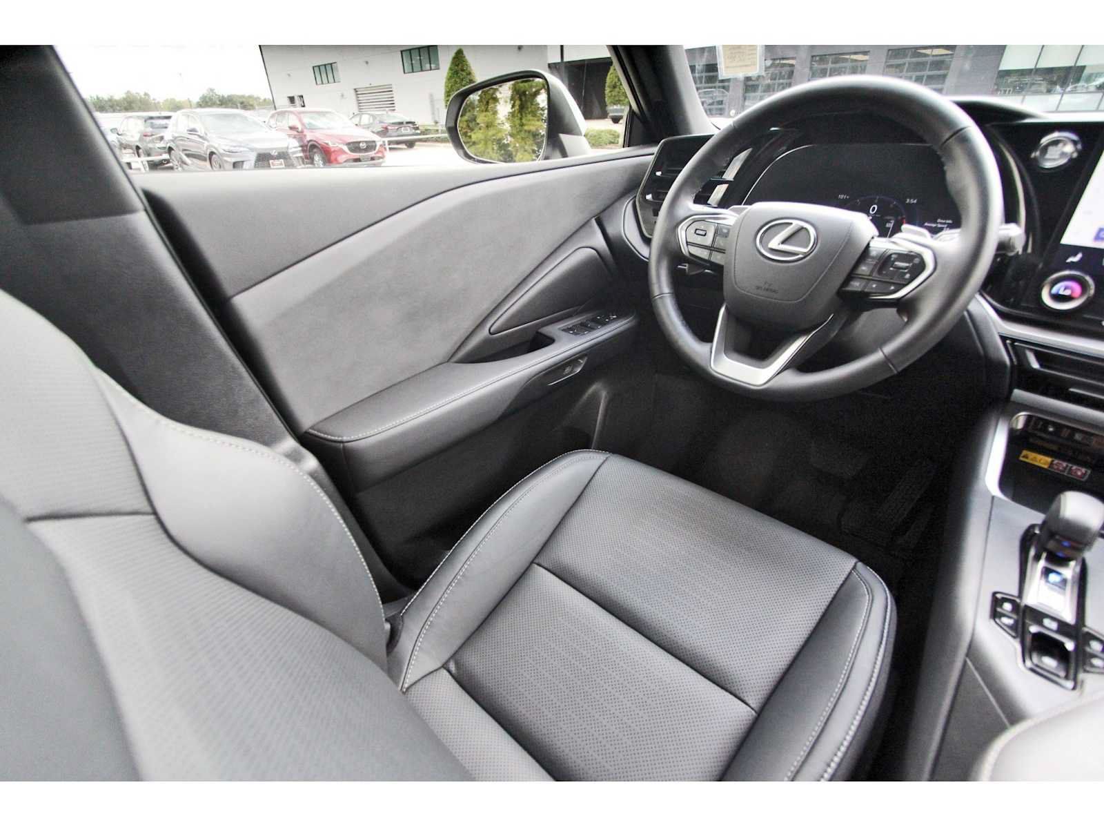 Used 2026 Lexus TX 350 AWD w/ Technology Package image 6