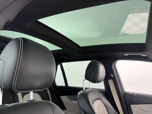 Used 2017 Mercedes-Benz GLC 43 AMG 4MATIC image 32