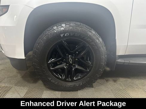 Used 2018 Chevrolet Suburban LT w/ Max Trailering Package AWD/4WD image 8