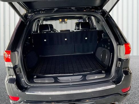 Used 2016 Jeep Grand Cherokee Overland AWD/4WD image 23