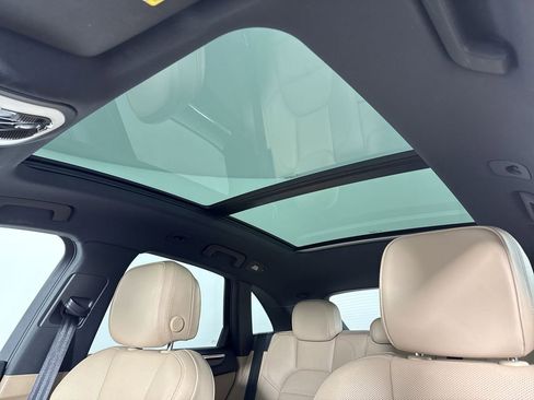 Certified 2023 Porsche Macan S AWD/4WD image 41