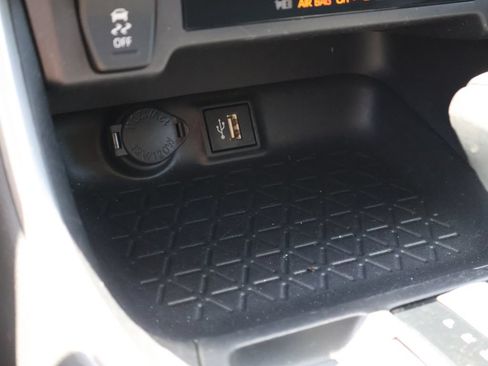 Used 2025 Toyota RAV4 LE FWD image 34