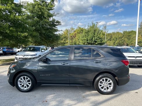 Used 2020 Chevrolet Equinox LS w/ LS Convenience Package image 6