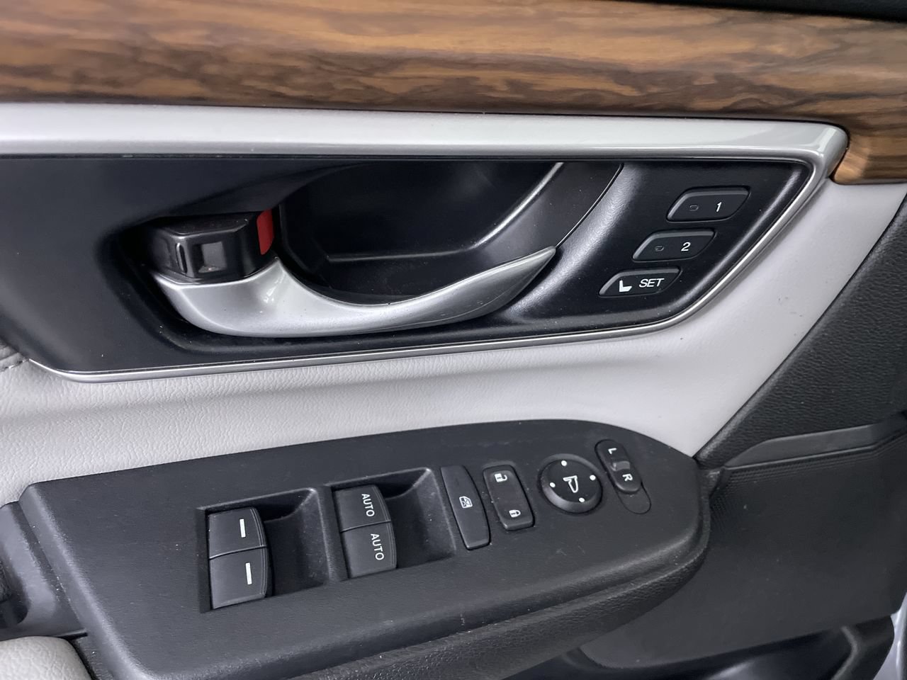 Used 2022 Honda CR-V EX-L image 12