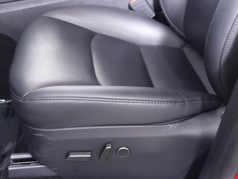 Used 2024 Tesla Model Y Performance AWD/4WD image 29