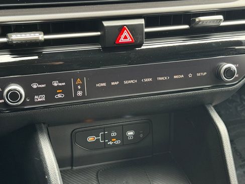 New 2026 Kia Sportage EX image 16