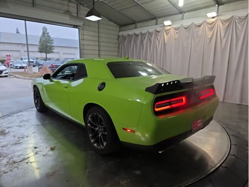 Used 2023 Dodge Challenger R/T Scat Pack image 4