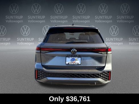 Used 2026 Volkswagen Tiguan SE R-Line AWD/4WD image 4