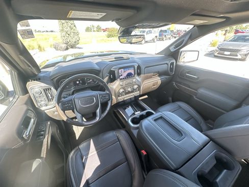 Used 2020 GMC Sierra 1500 Denali w/ Denali Ultimate Package AWD/4WD image 21