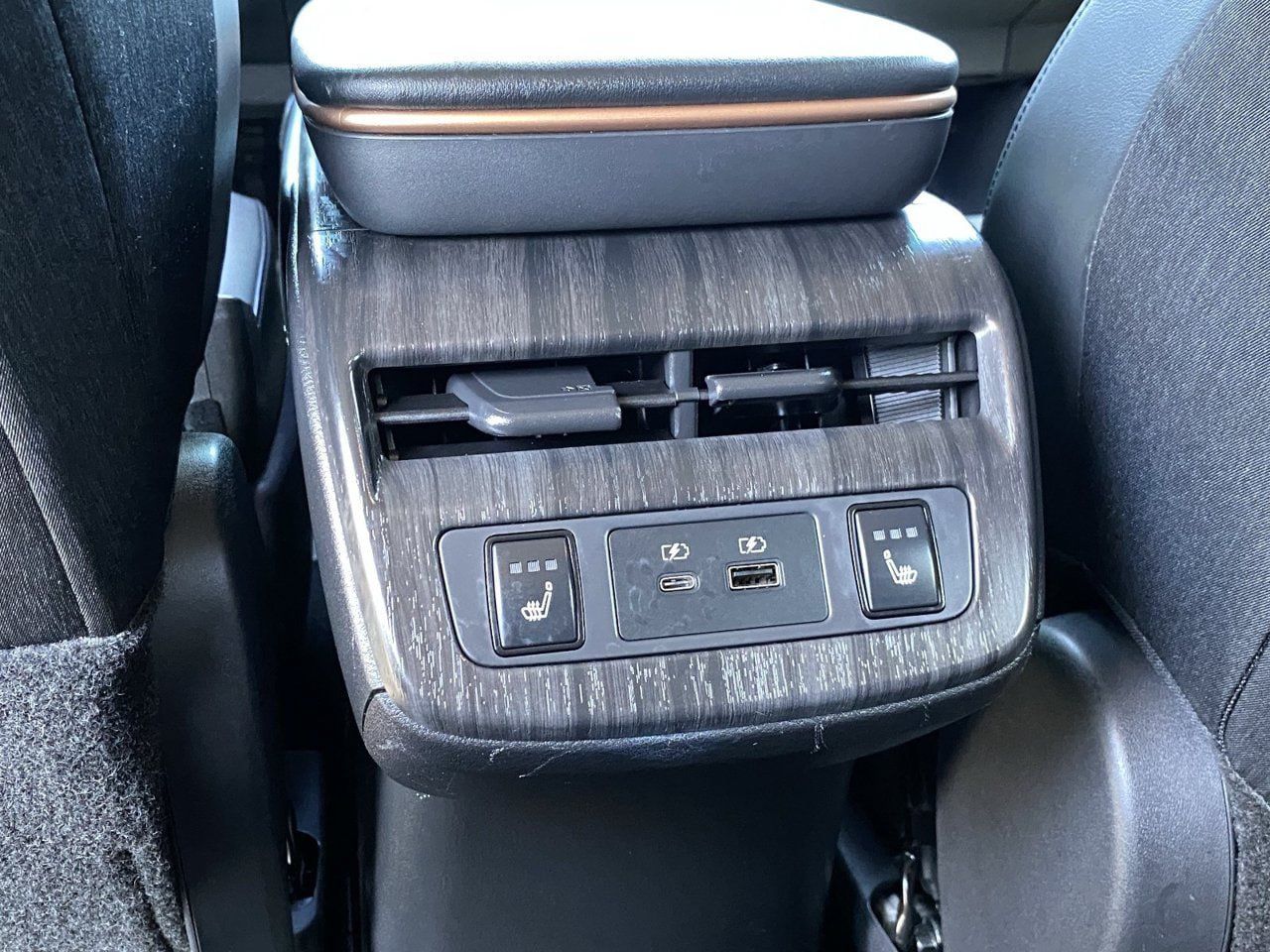 Certified 2024 Nissan Ariya FWD image 16