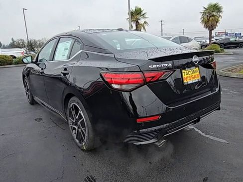 New 2025 Nissan Sentra SR image 6