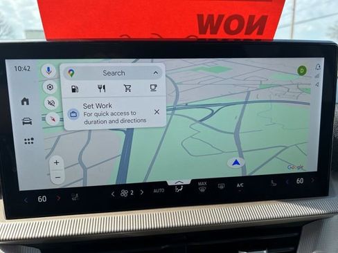 Used 2025 Ford Explorer Active w/ Active Comfort Package image 29