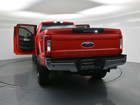 Used 2017 Ford F350 Lariat w/ Lariat Ultimate Package image 32