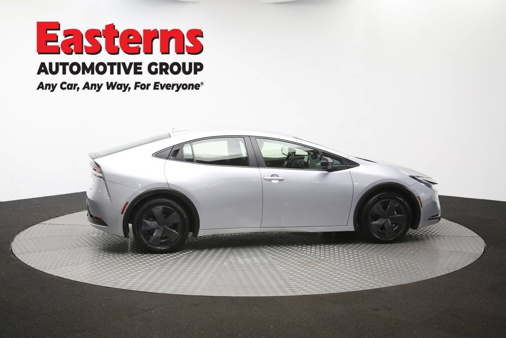 Used 2025 Toyota Prius LE FWD image 44