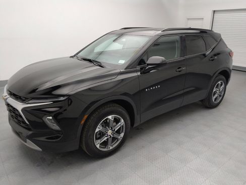 Used 2024 Chevrolet Blazer LT w/ Convenience Package image 2