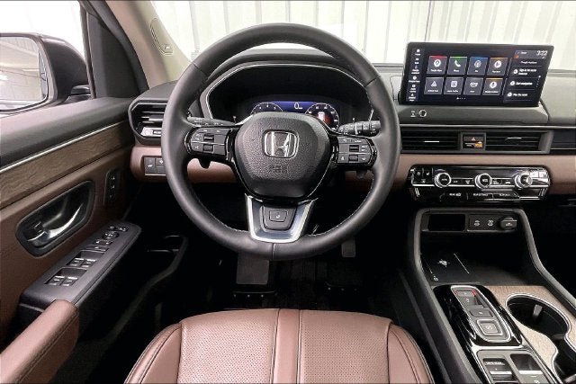 Certified 2026 Honda Pilot Elite image 5