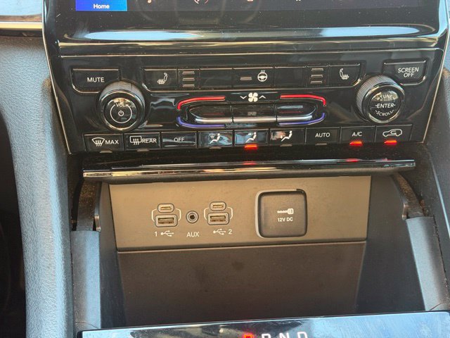 Used 2024 Jeep Grand Cherokee Limited AWD/4WD image 25
