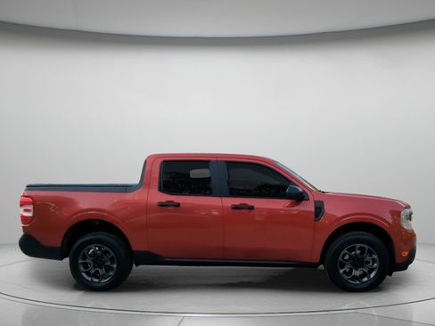 Certified 2024 Ford Maverick XLT FWD image 33