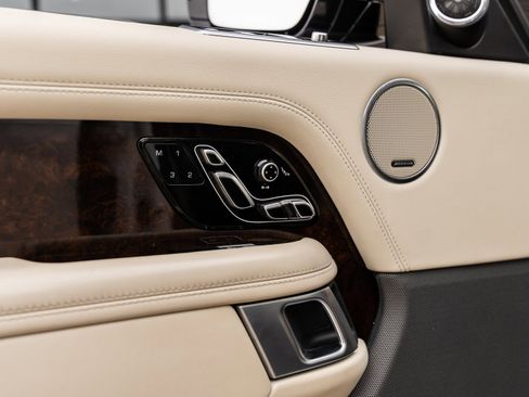 Used 2021 Land Rover Range Rover Westminster Edition image 15