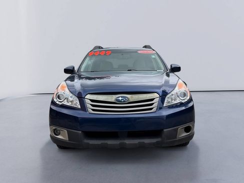 Used 2011 Subaru Outback 2.5i Limited AWD/4WD image 8