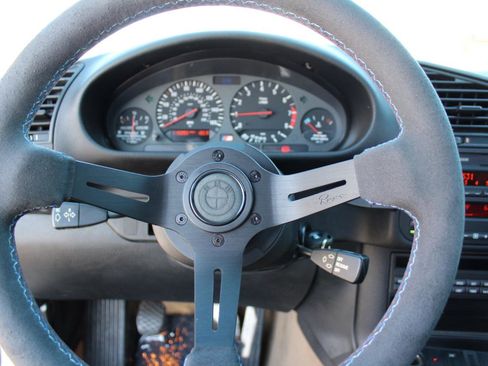 Used 1999 BMW M3 Coupe image 9