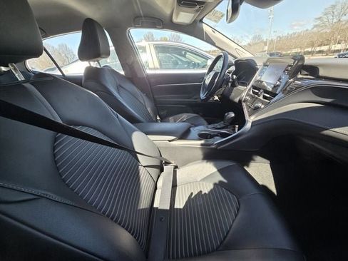 Used 2023 Toyota Camry SE w/ Convenience Package image 11