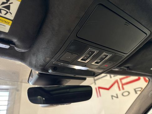 Used 2019 Jaguar F-PACE R-Sport image 29