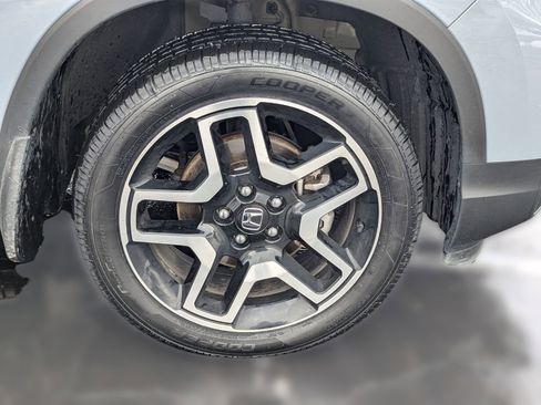 Used 2023 Honda Passport Elite image 11