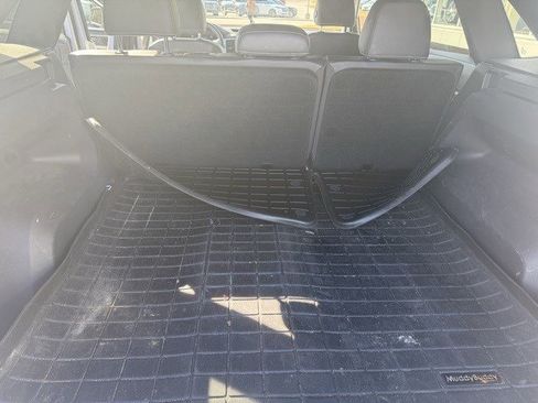 Used 2023 Volkswagen Atlas Cross Sport SE image 13