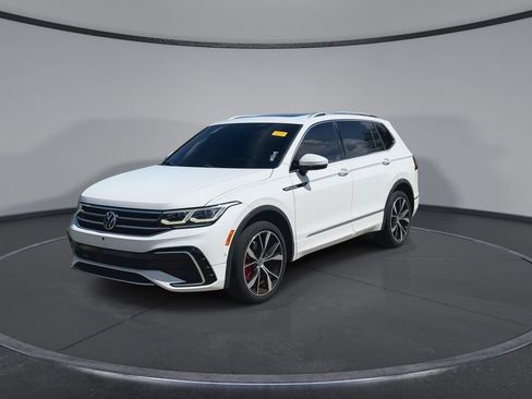 Used 2022 Volkswagen Tiguan SEL R-Line AWD/4WD image 4