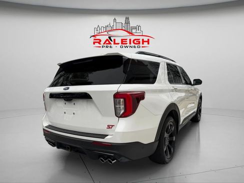 Used 2020 Ford Explorer ST w/ ST Street Pack image 5