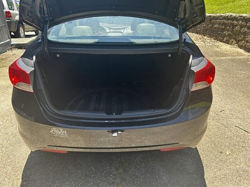 Used 2013 Hyundai Elantra Limited w/ Technology Pkg FWD image 8