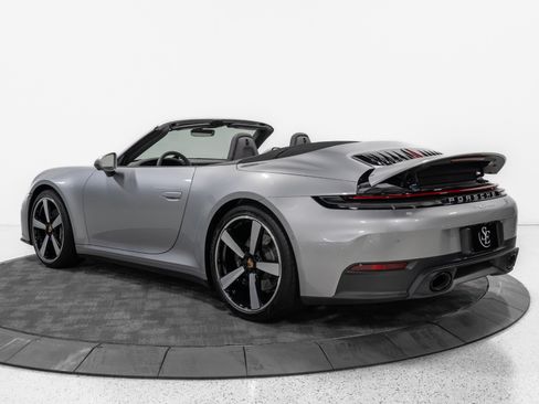 Used 2025 Porsche 911 Carrera RWD image 5