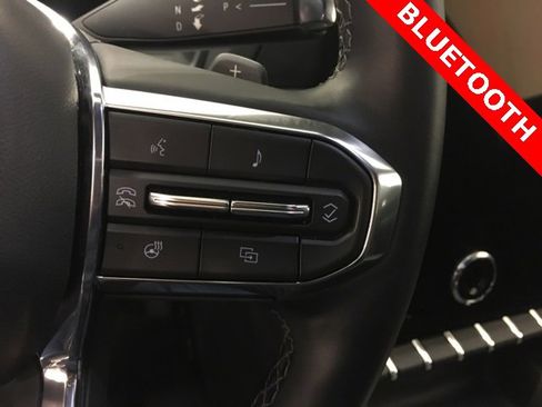 Used 2025 GMC Terrain Elevation image 28