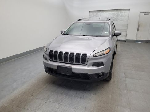 Used 2016 Jeep Cherokee Altitude image 15