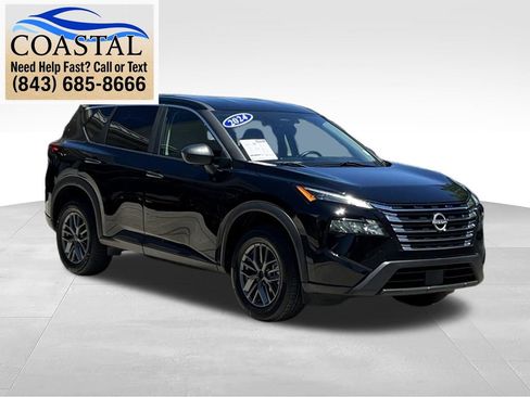 Used 2024 Nissan Rogue S FWD image 3