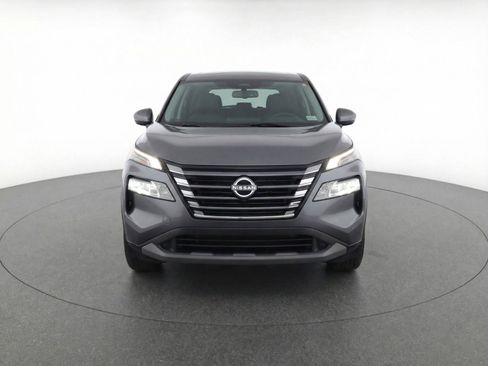 Used 2025 Nissan Kicks SV AWD/4WD image 2