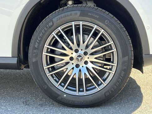 New 2026 Mercedes-Benz GLC 300 4MATIC image 12