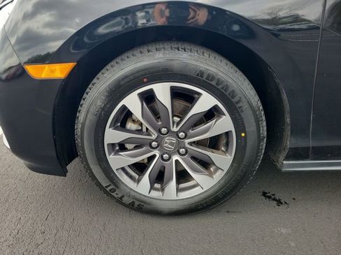 Used 2024 Honda Odyssey EX-L image 17