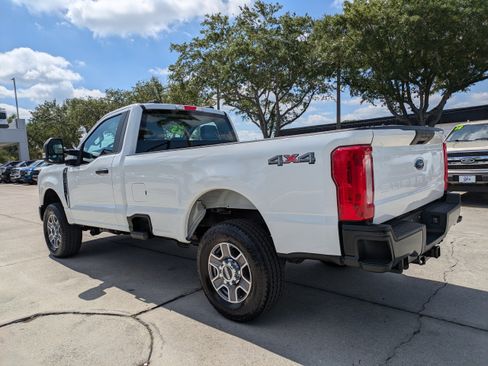 Certified 2025 Ford F250 XL w/ XL Driver Assist Package AWD/4WD image 6