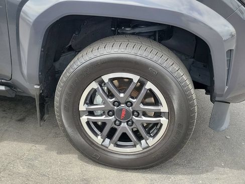 Used 2024 Toyota Tacoma TRD Sport w/ TRD Sport Premium Package AWD/4WD image 5