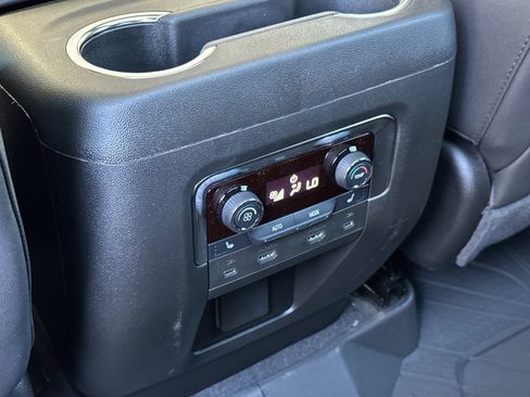 New 2025 Chevrolet Suburban High Country image 14