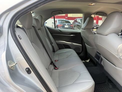 Used 2020 Toyota Camry SE w/ Cold Weather Package AWD/4WD image 30