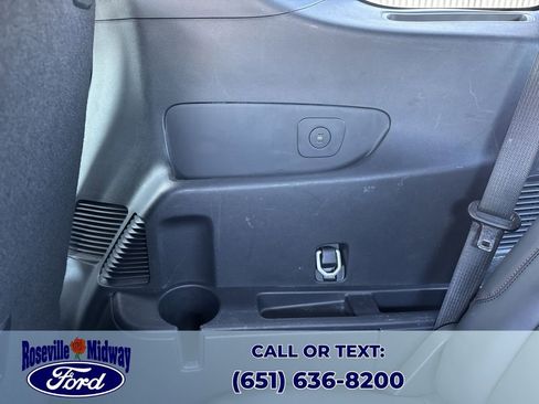 Used 2025 Ford Explorer ST-Line w/ ST-Line Street Pack image 37