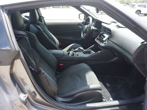 Used 2024 Nissan Z Performance w/ Floor Mat Package RWD image 13