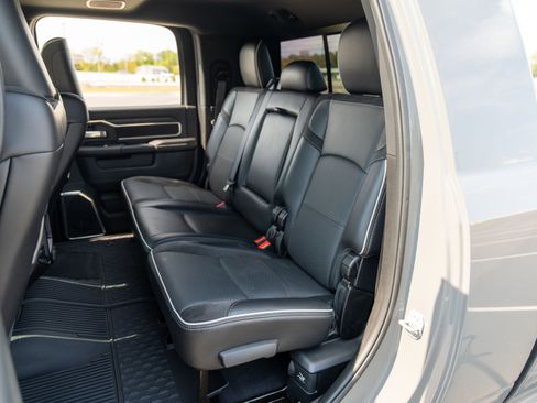 Used 2026 RAM 2500 Laramie w/ Night Edition image 39